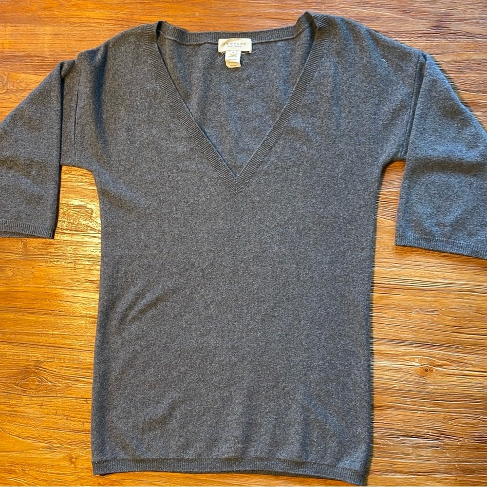 Demylee, cashmere charcoal tunic, size small
